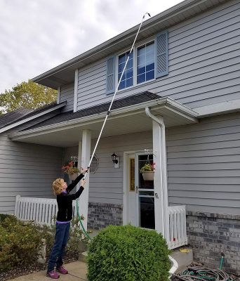 Gutter Cleaning Tools For 2 Story House, How To Clean Second Story Gutters From Ground